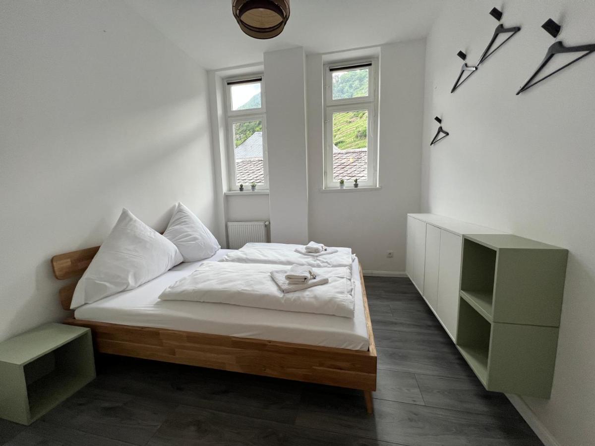 Apartamento Direct Moselle View 200M² 4 Sz 10Pers Terrace Sankt Aldegund Exterior foto